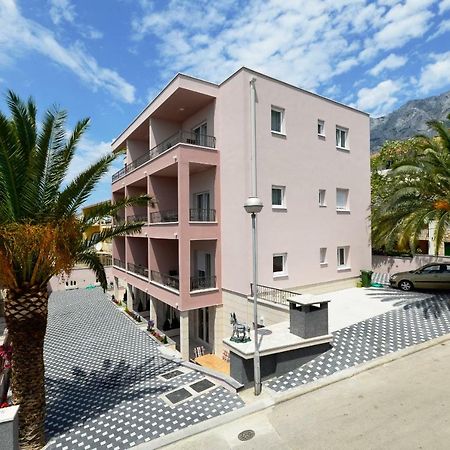 Villa Cavar, Apartments Close To The Beach Makarska Exterior photo