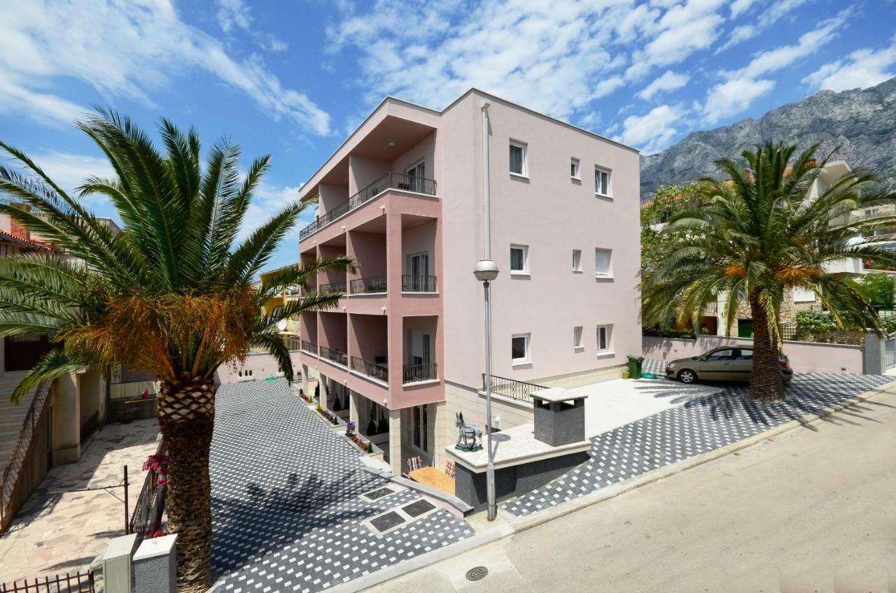 Villa Cavar, Apartments Close To The Beach Makarska Exterior photo